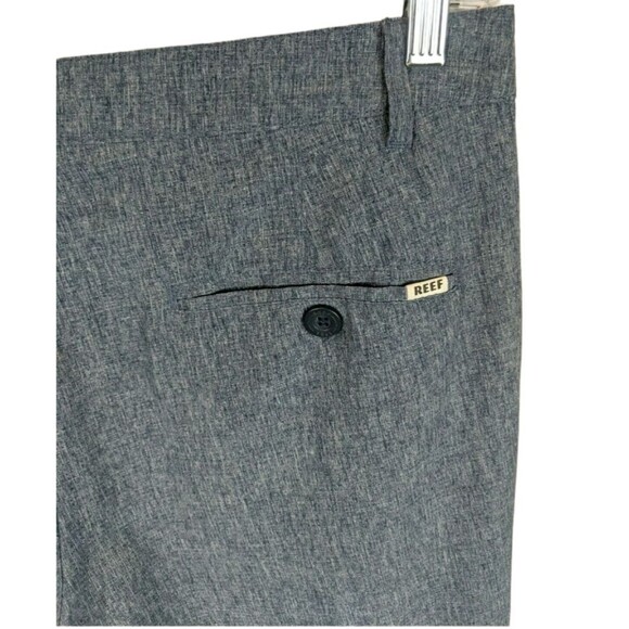 Reef Shorts  Men's Size 33  Flat Front Stretch Hybrid Golf  Blue Heather - Picture 4 of 7